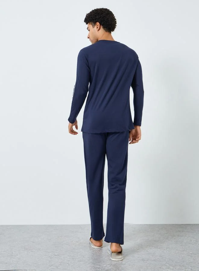 Styli  Men Solid Long Sleeves T-Shirt and Pyjama Set for Men | Best Price UAE